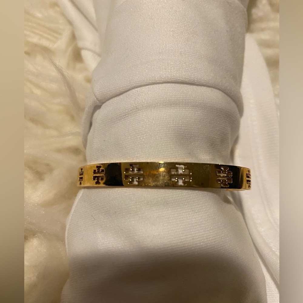 Rose Gold Tory Burch bangle - Picture 4 of 5